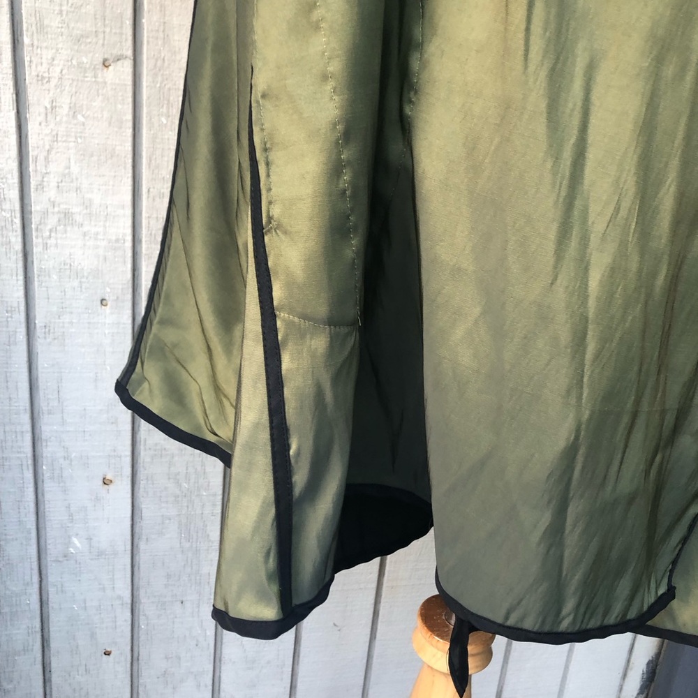 Reversible Black Olive Green Hooded Cape Poncho Windbreaker Jacket One size - Picture 7 of 13